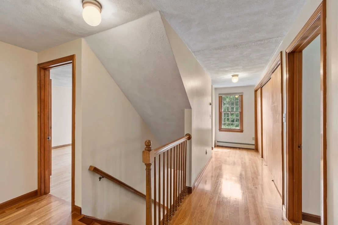 Photo of 4 Apple Tree Ln