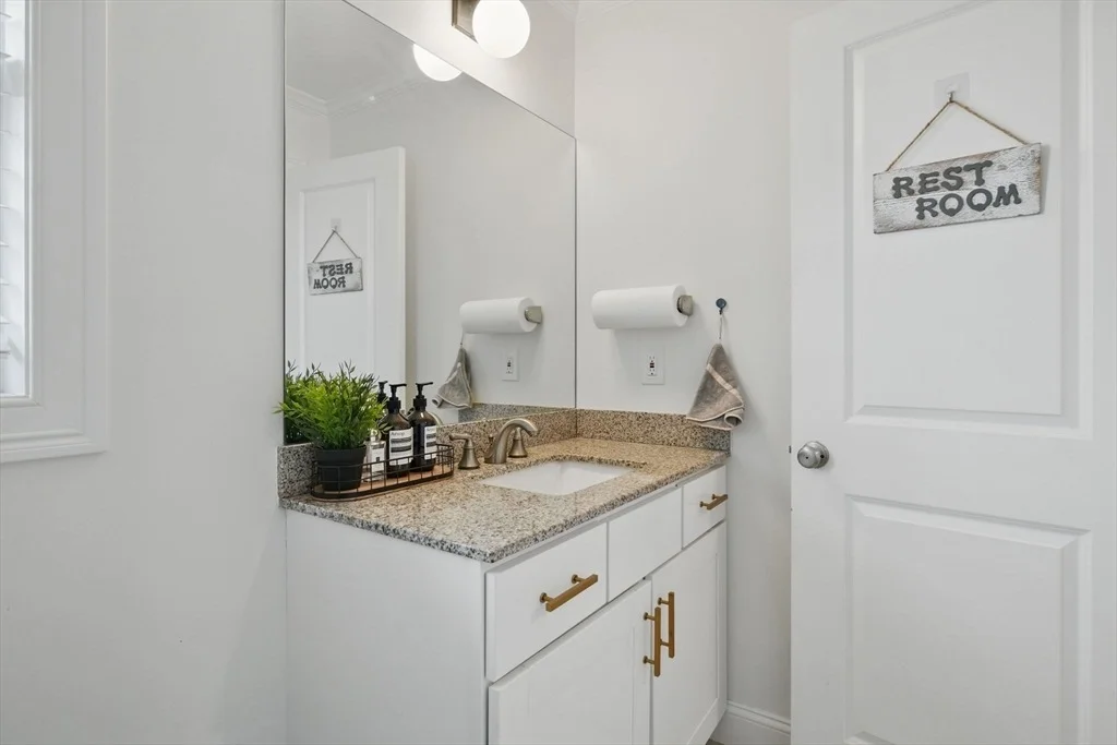 Photo of 4 Willow Brook Lane