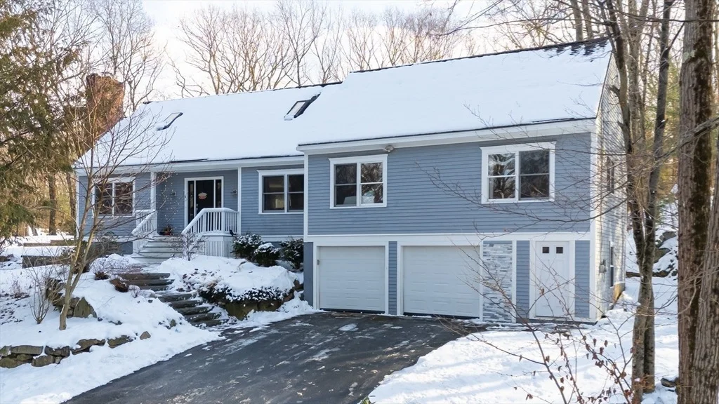 Photo of 31 Hillside Rd