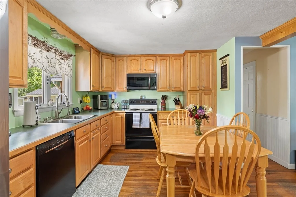 Photo of 78 Lowell Rd