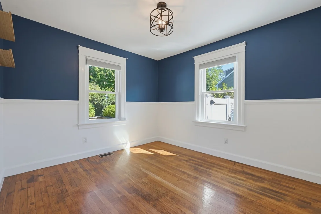 Photo of 191 Whitins Rd