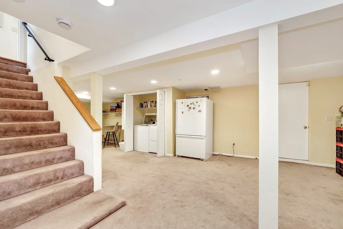 Photo of 14 Mulberry Ln
