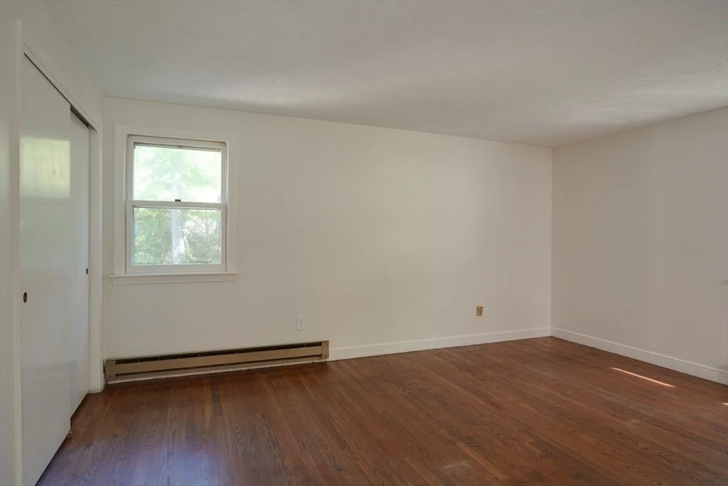 Photo of 560 Old Harvard