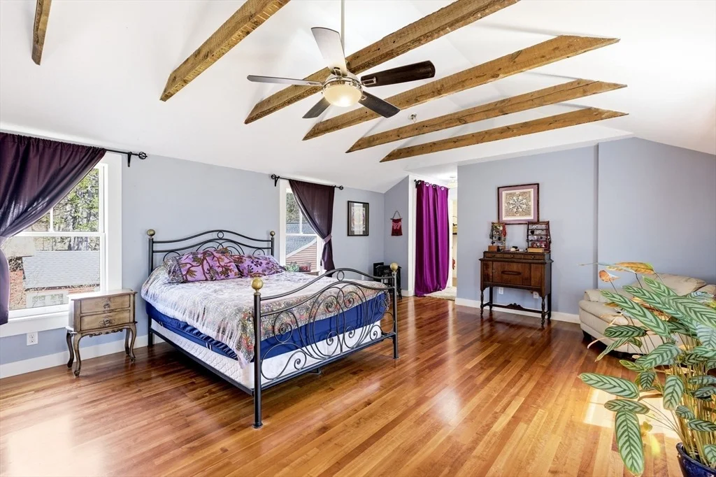 Photo of 180 Summer St