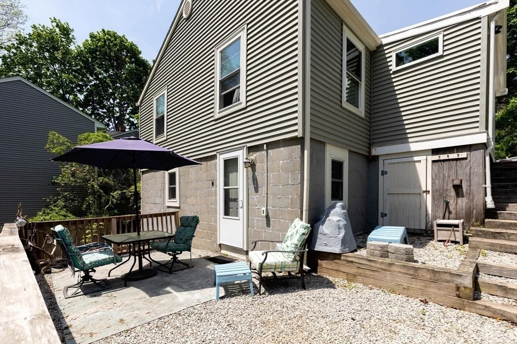 Photo of 9 Shore Garden Rd
