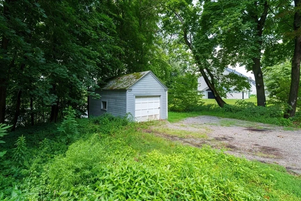 Photo of 25 Marilyn Drive