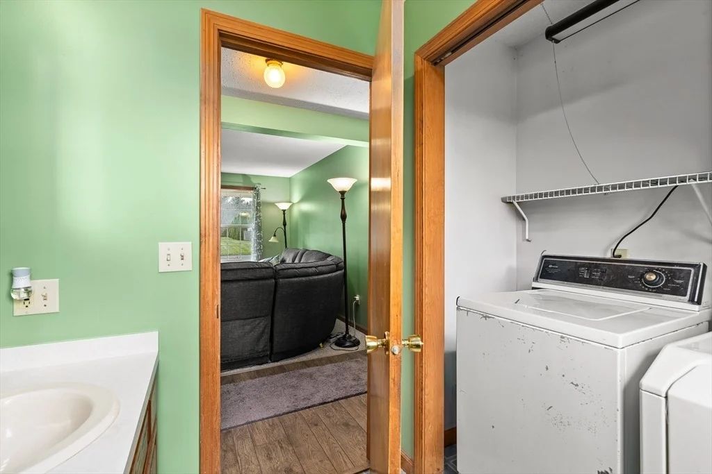 Photo of 4 Laurel Dr