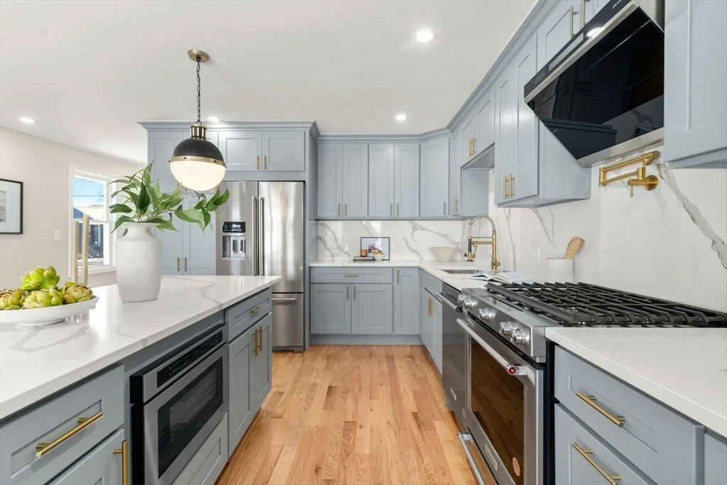 Photo of 243 Riverside Dr