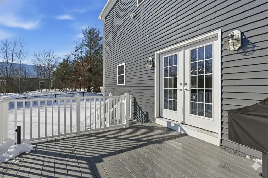 Photo of 245 Salem
