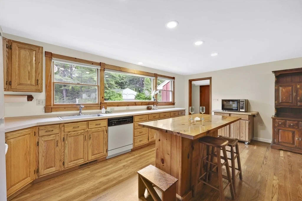 Photo of 3 Logie Ln