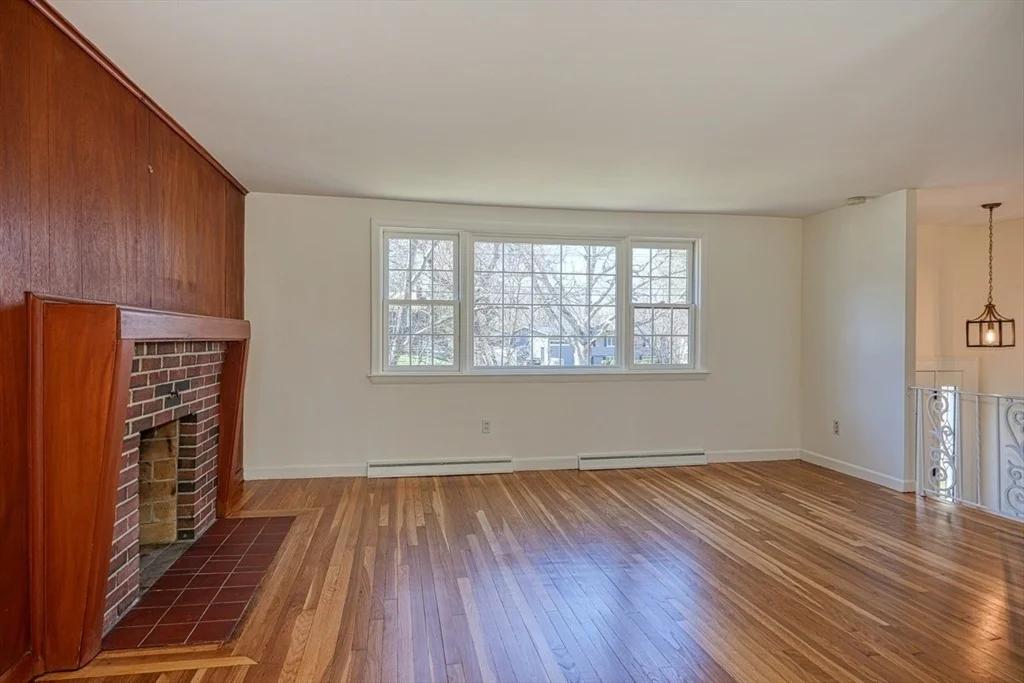 Photo of 48 Pinecrest Rd