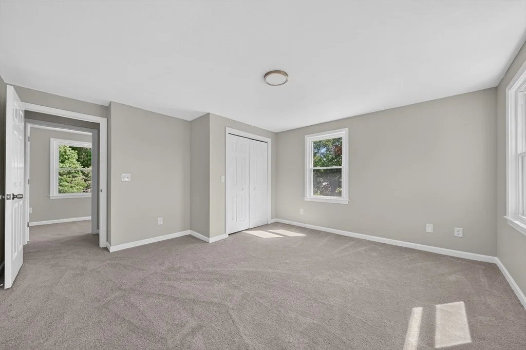 Photo of 71 Great Neck Rd
