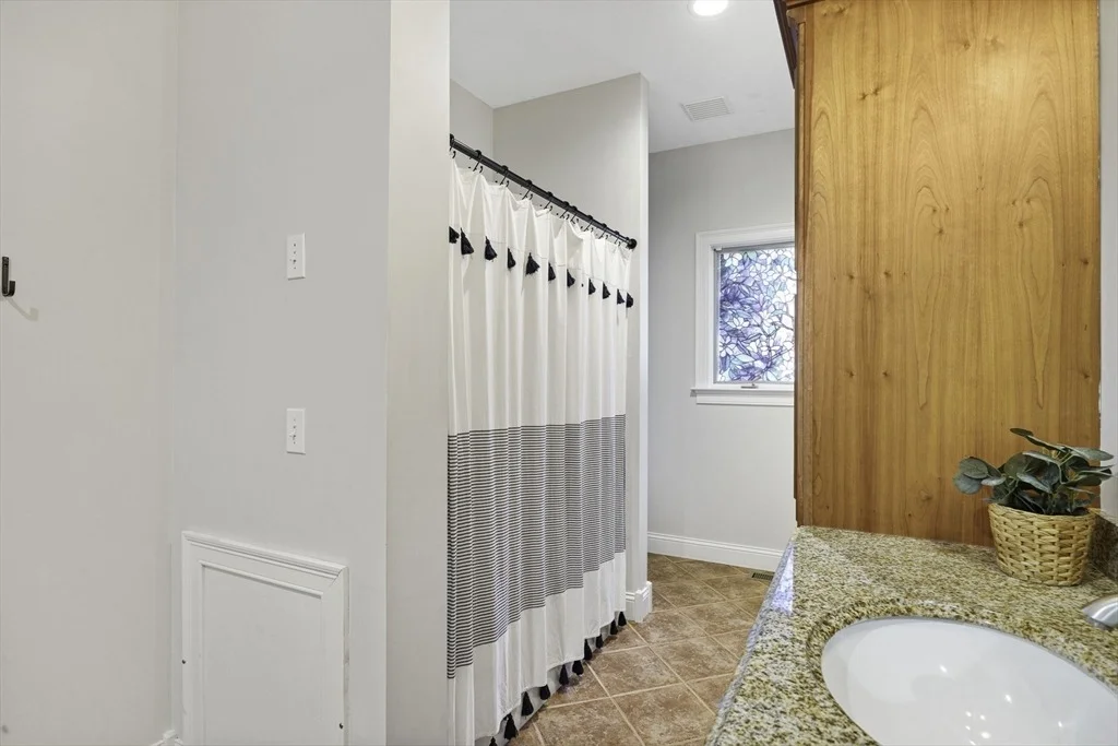 Photo of 27 Spring Hill Rd