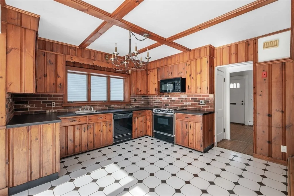 Photo of 10 Arbutus Road