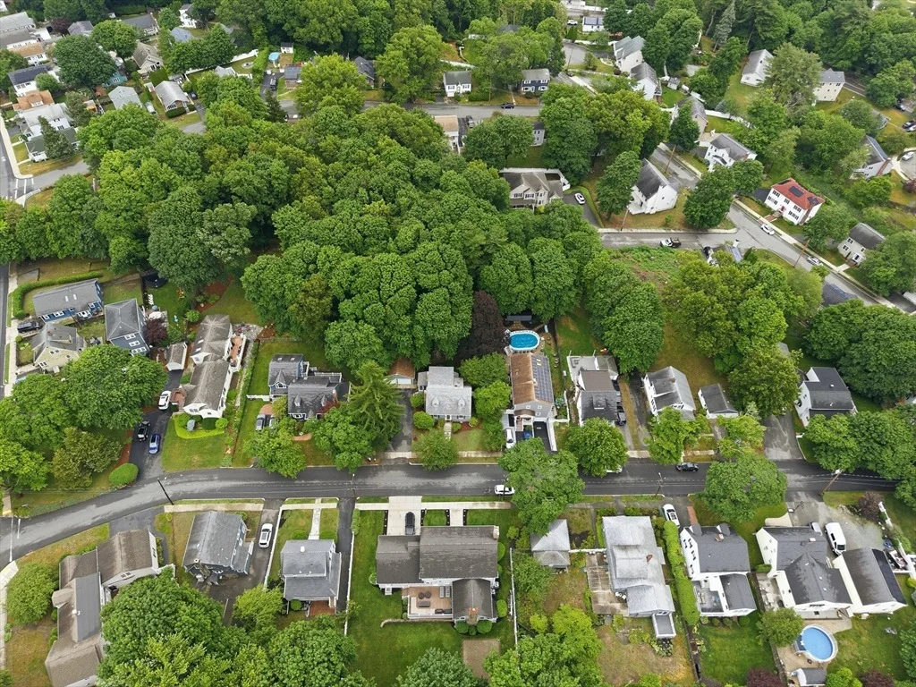 Photo of 8 Brackett Ave