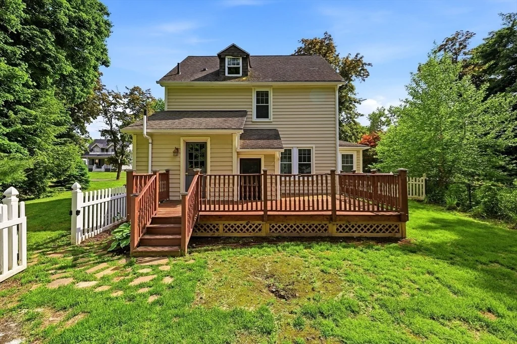 Photo of 32 Lincoln Rd