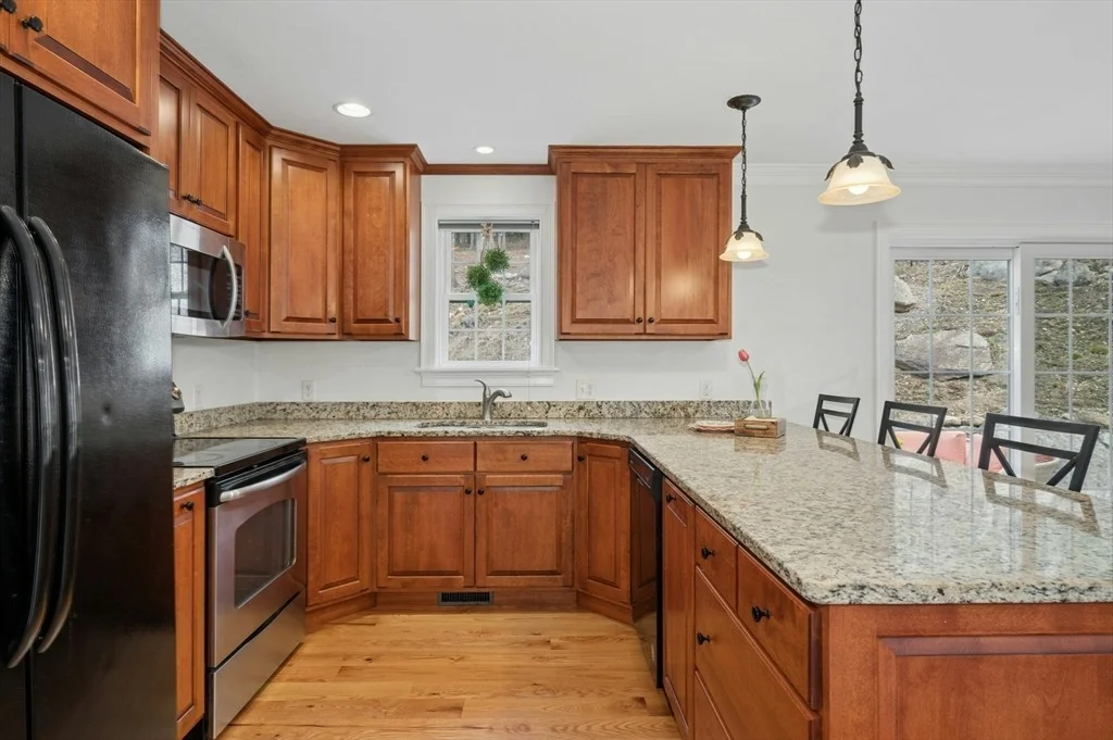 Photo of 171 Whitins Rd