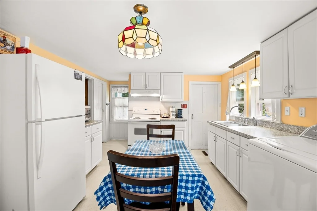 Photo of 294 North Valley Road