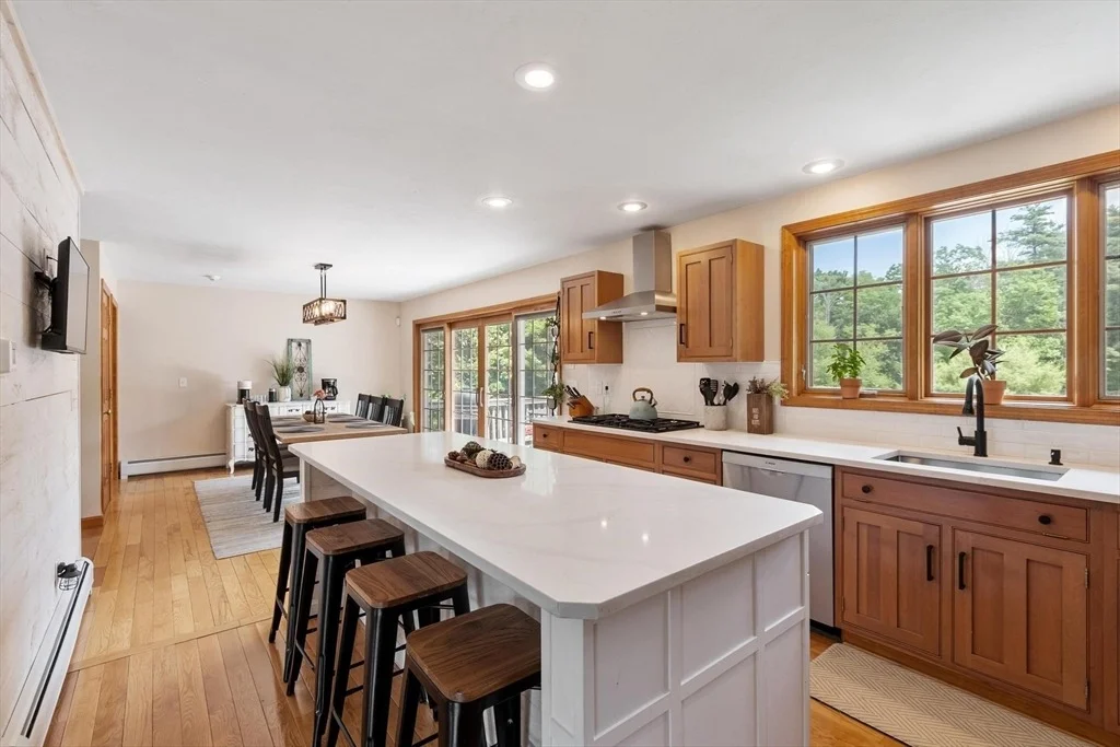 Photo of 61 Newcomb Rd