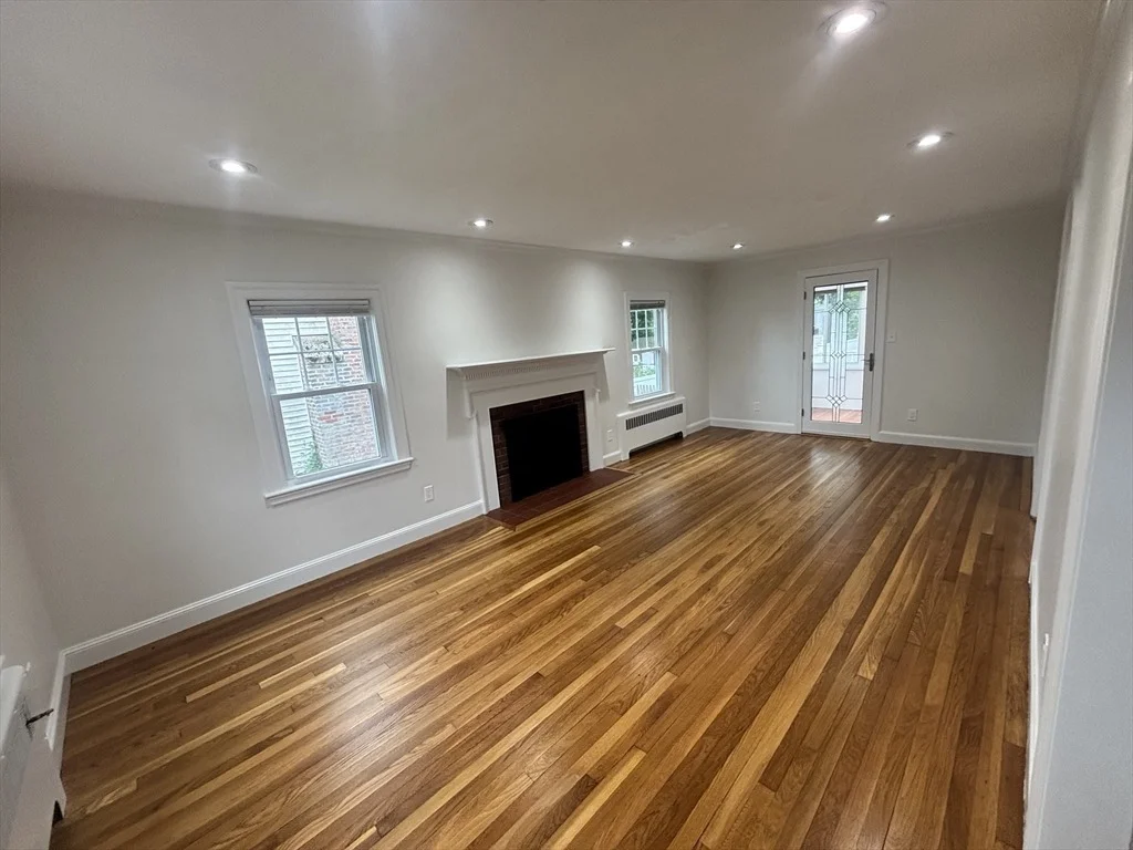 Photo of 251 May St