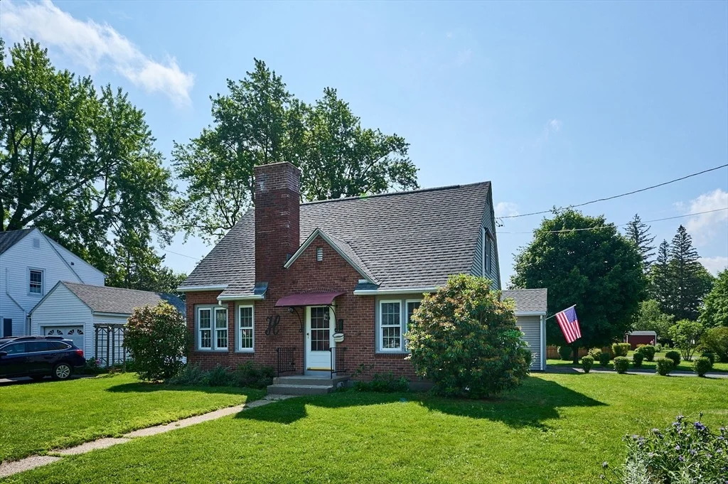 Photo of 14 Sheldon Ave
