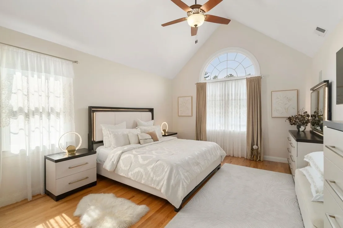 Photo of 20 Fern Brook Cir