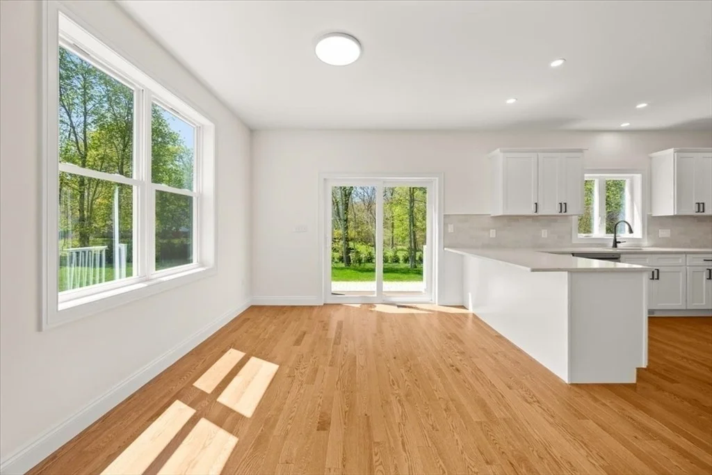 Photo of 12 Valley Run Dr