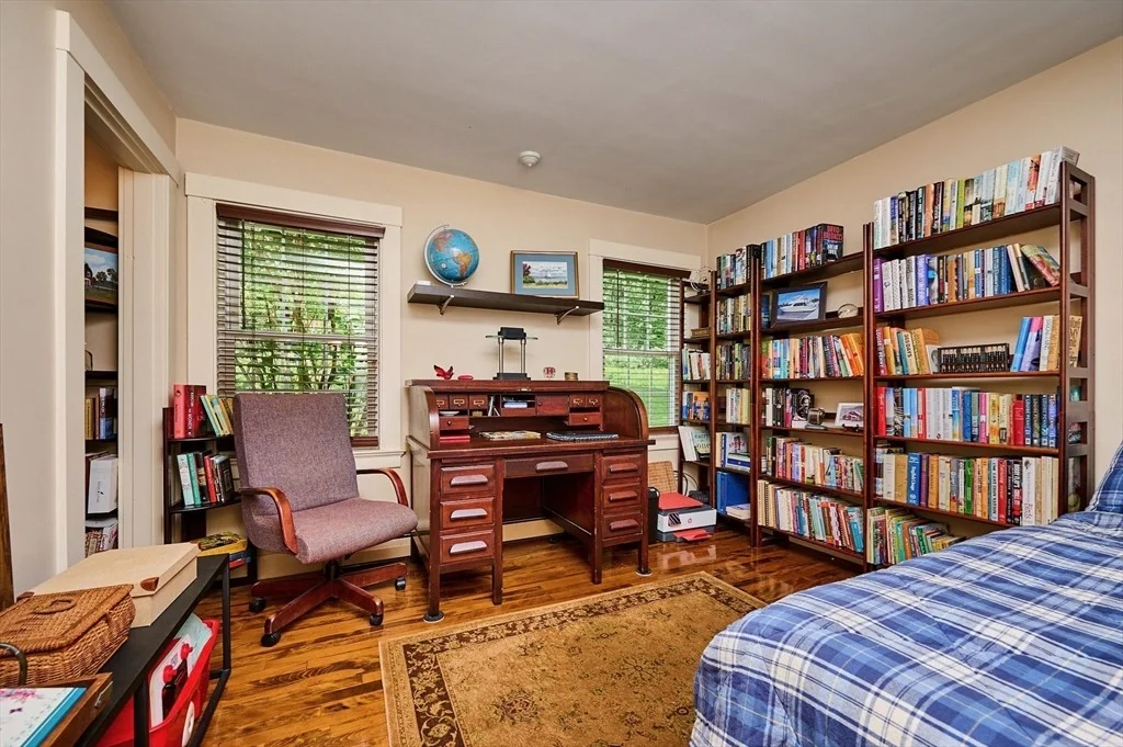 Photo of 120 Hockanum Rd