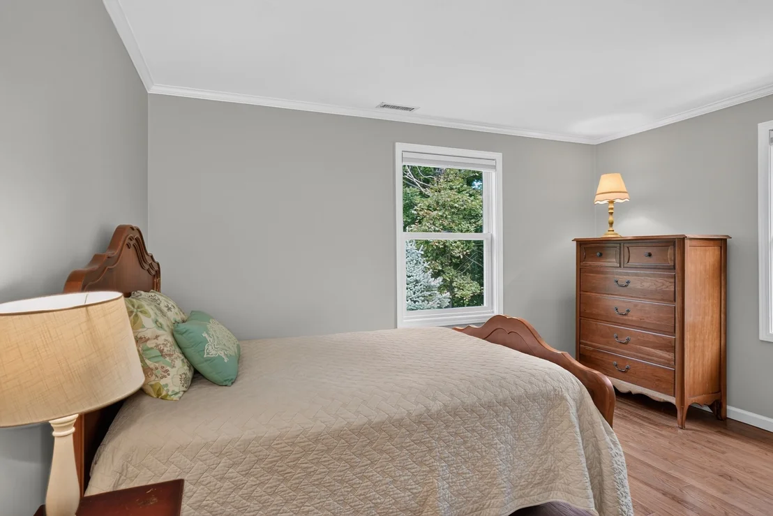 Photo of 5 Carruth Dr