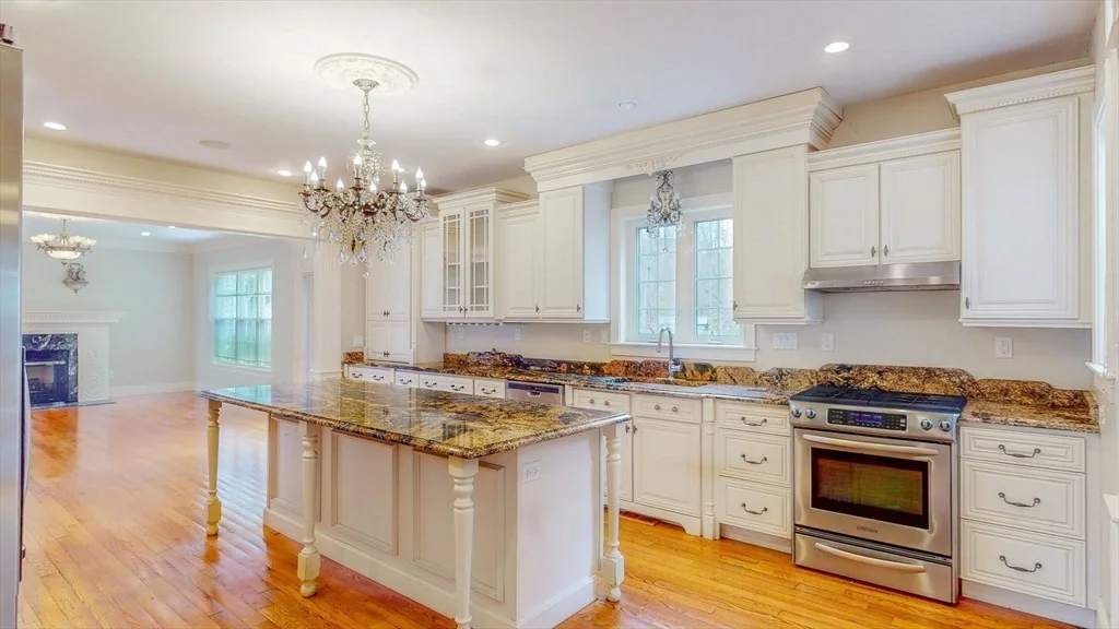 Photo of 455 Waban Ave