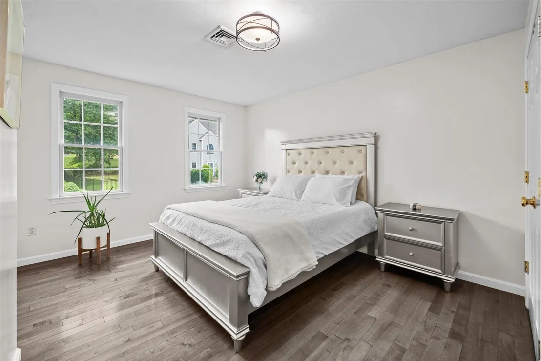 Photo of 38 Bellows Cir