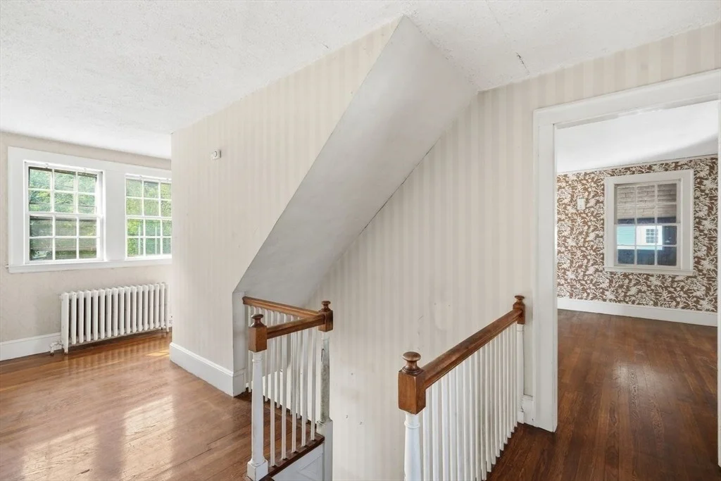 Photo of 7 Fales Rd