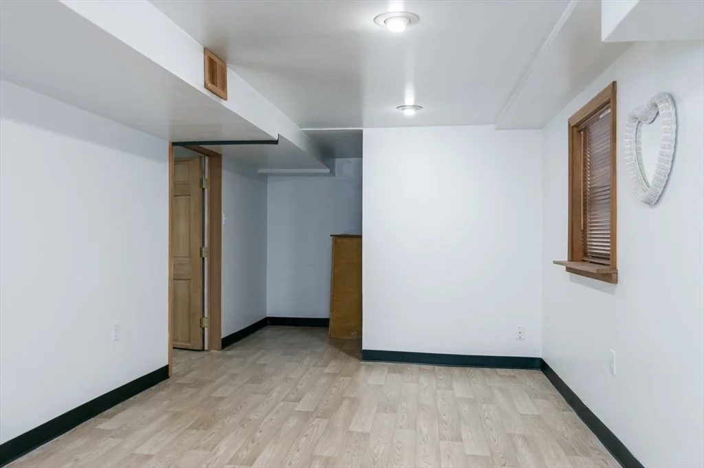 Photo of 19 Black Point Rd