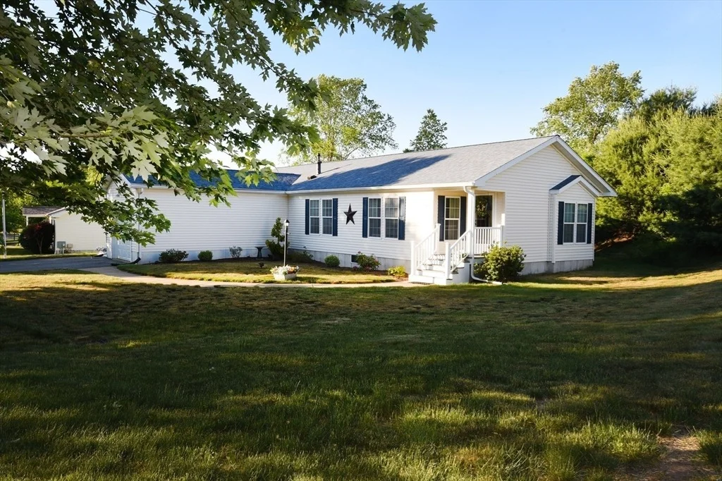 Photo of 4402 Pheasant Ln