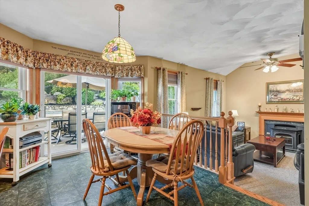 Photo of 325 Den Quarry Road