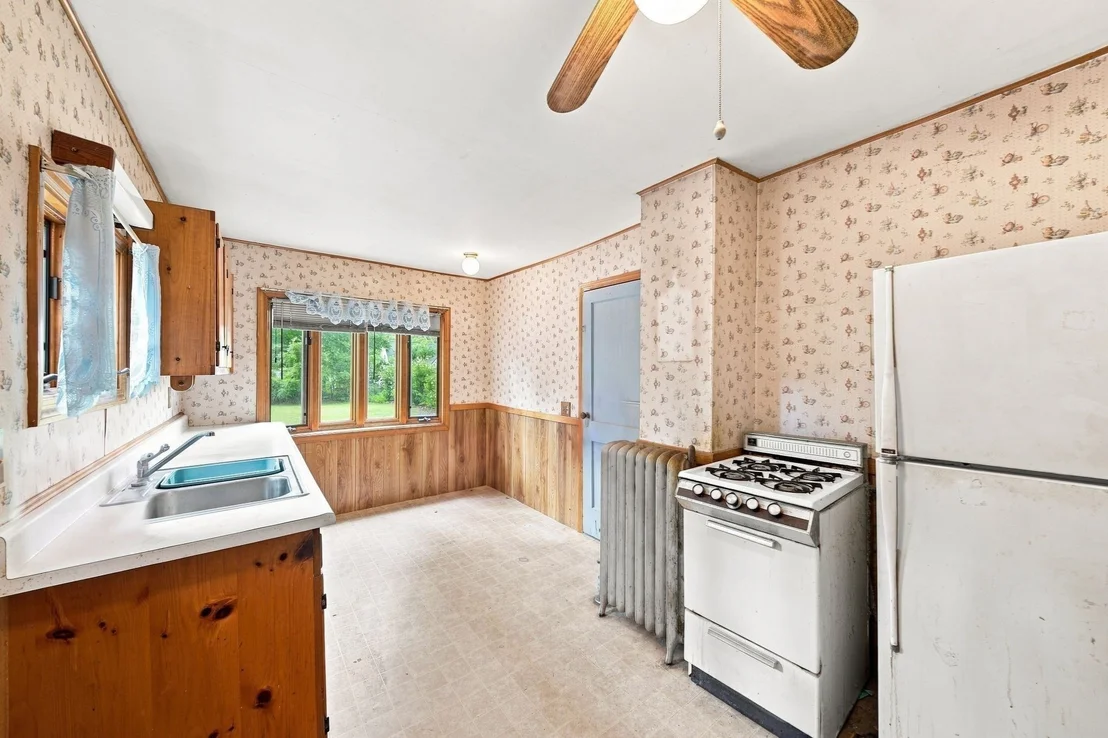 Photo of 128 River St
