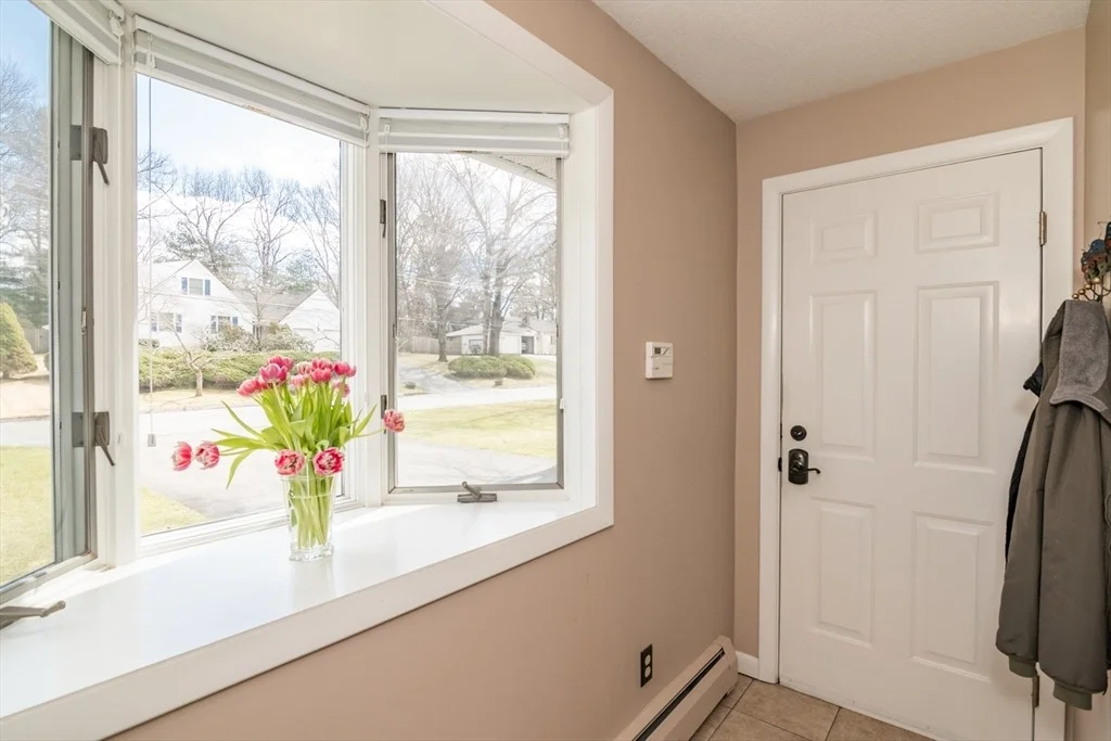 Photo of 242 Kenmore Dr