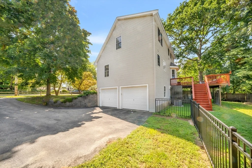 Photo of 104 Kimball Rd