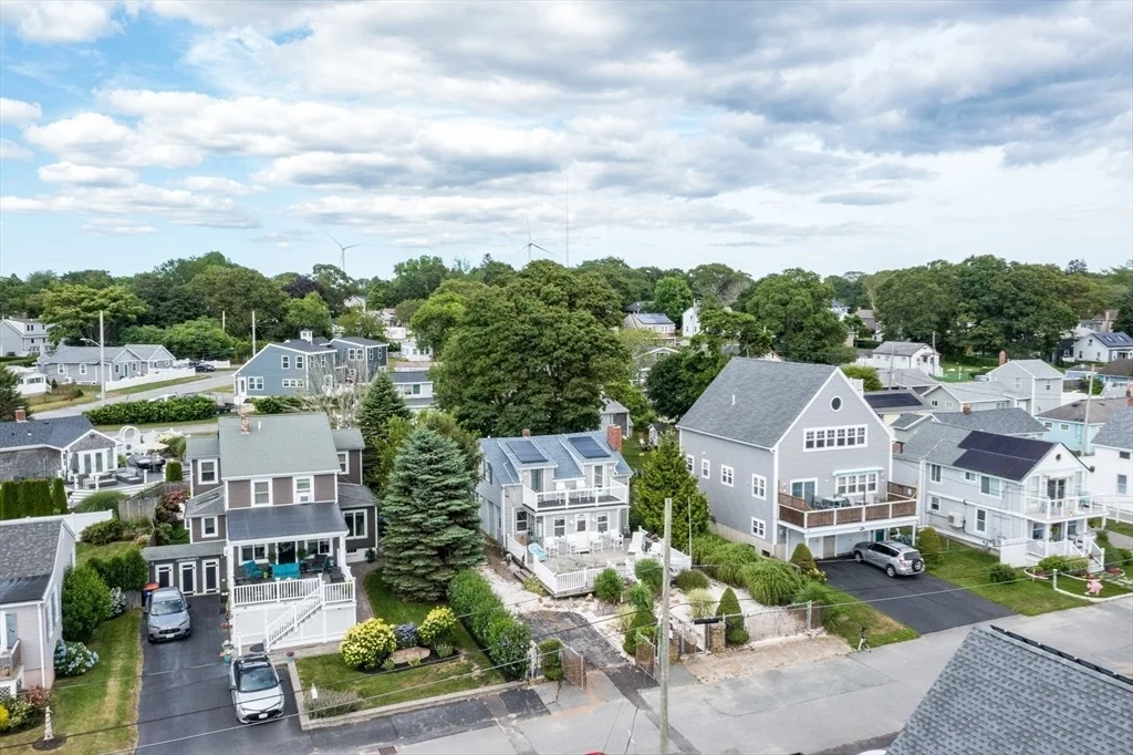 Photo of 54 Bayview Ave