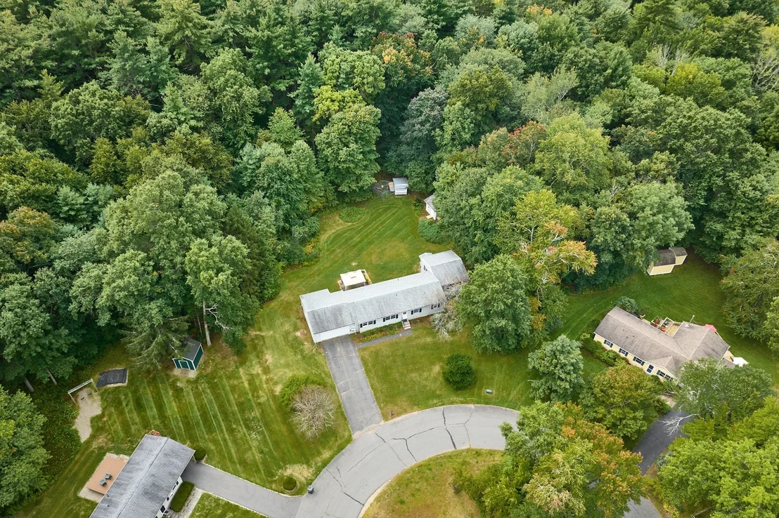 Photo of 50 Deepwoods Dr.