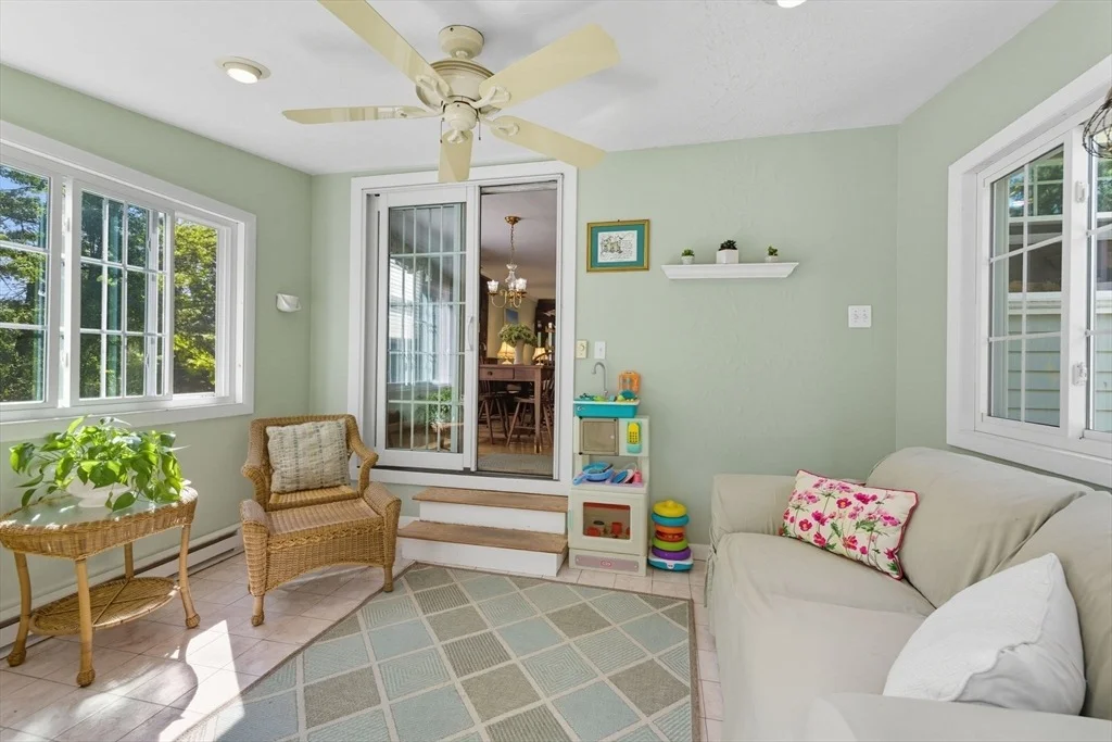 Photo of 3 Cushing Ln