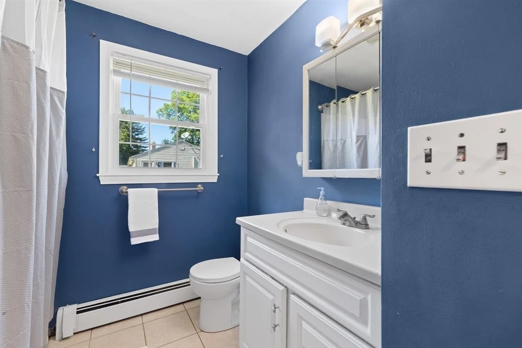 Photo of 33 Lakeview Ave