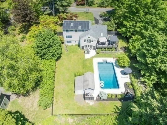 Photo of 585 Station Rd