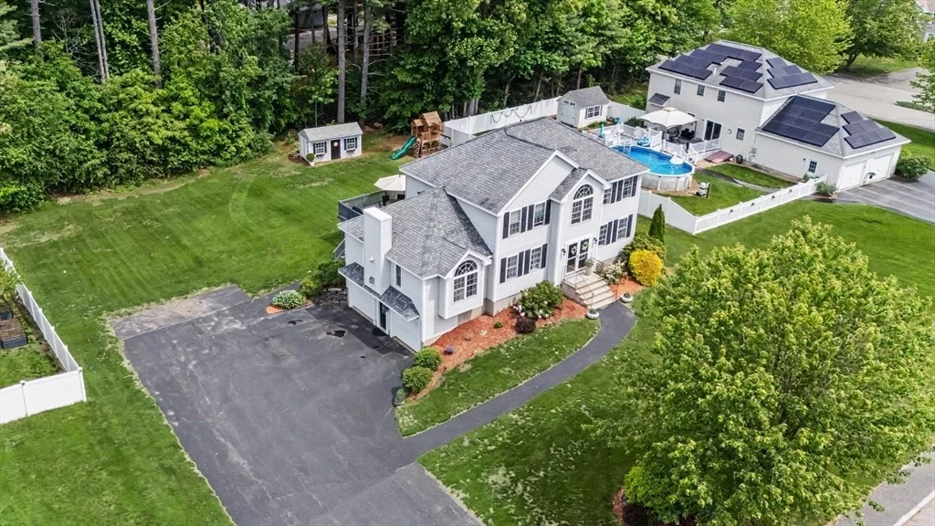 Photo of 72 Heritage Rd