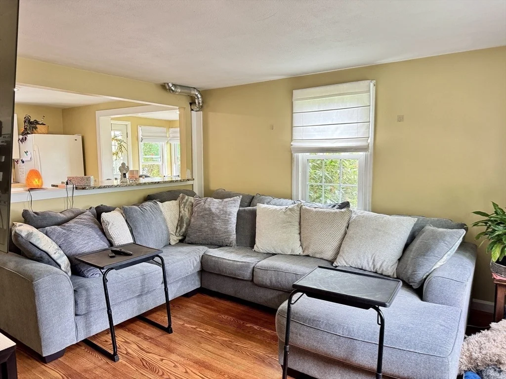 Photo of 169 Beauchamp Ter