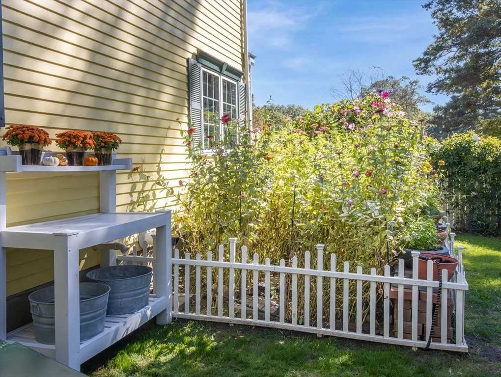 Photo of 89 Oak Street