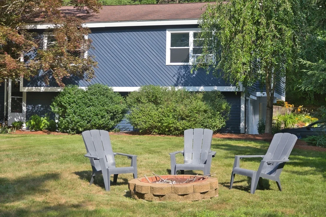 Photo of 10 Lowell Dr
