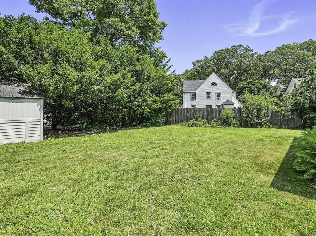 Photo of 15 Robertson Rd