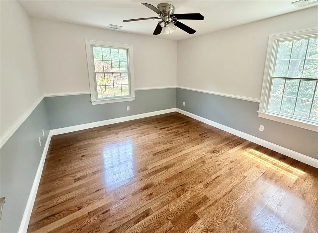 Photo of 41 Thresher Rd