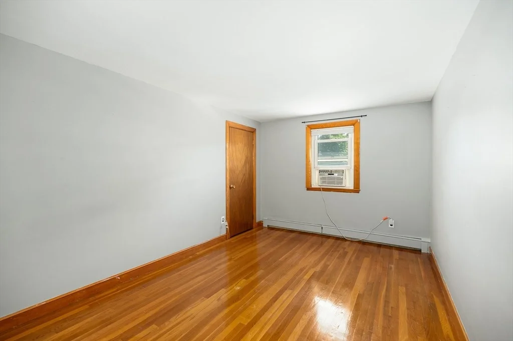 Photo of 16 Laurent Road